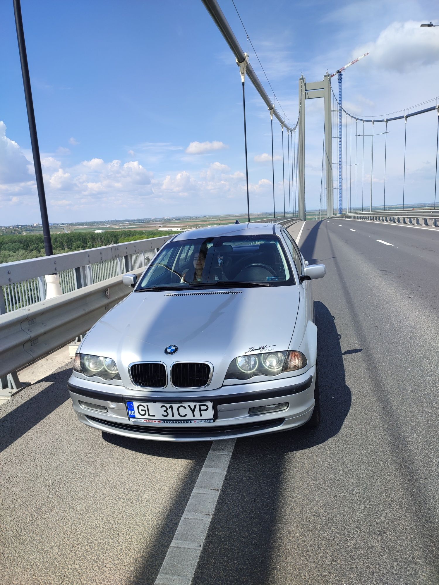 Vând BMW e46 320d