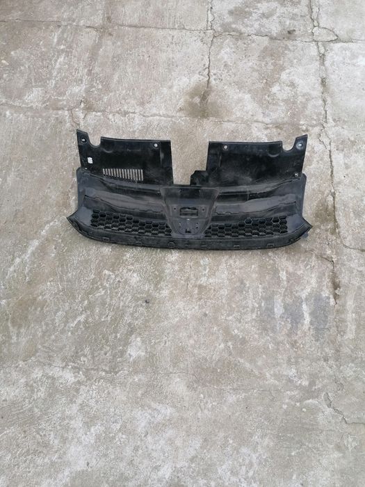 Grila radiator Dacia Logan  2018