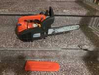 Drujba de o mana mica Husqvarna T425 în stare foarte buna