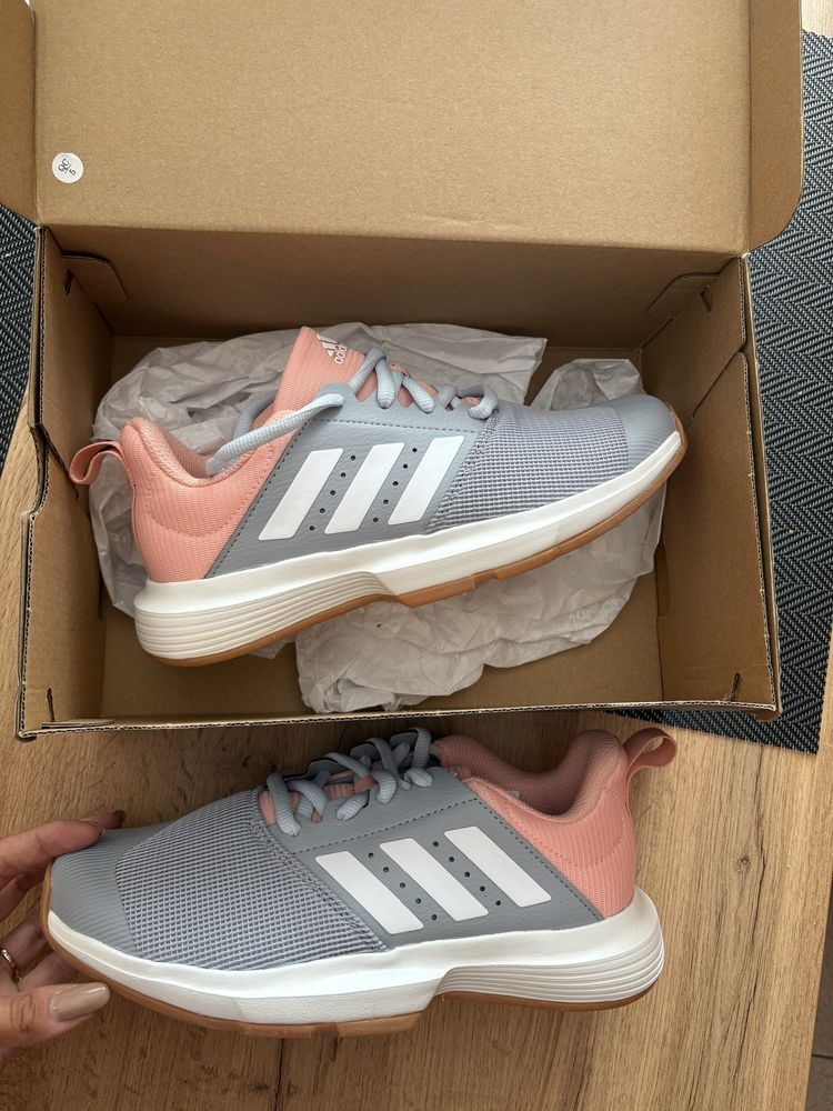 Дамски маратонки adidas