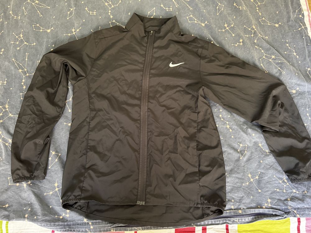 Nike Dri Fit ветровка S размер