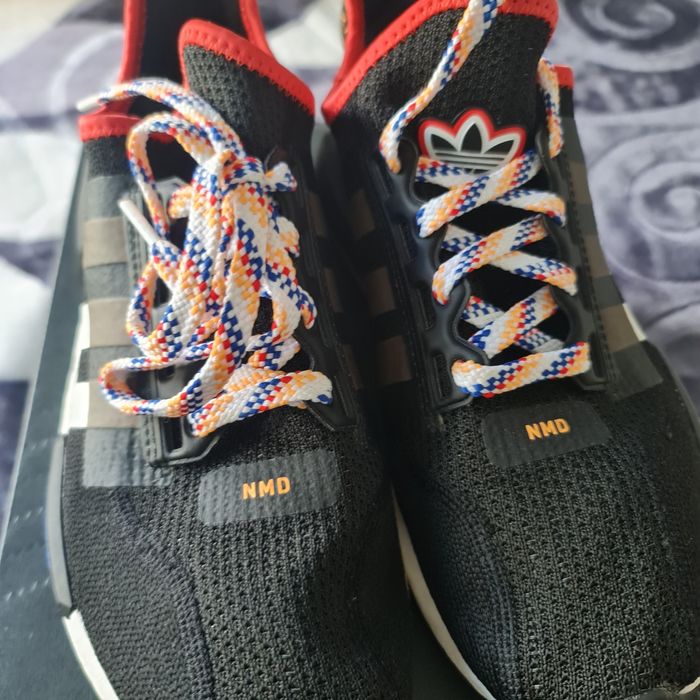 ADIDAS NMD R1.V2 mărimea 40 ⅔