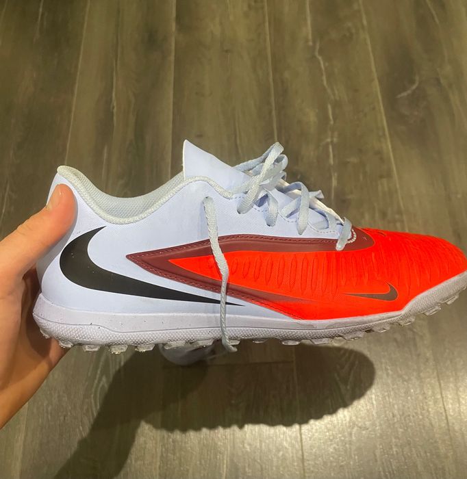 Футболни обувки за изкуствен терен Nike phantom 360 club tf