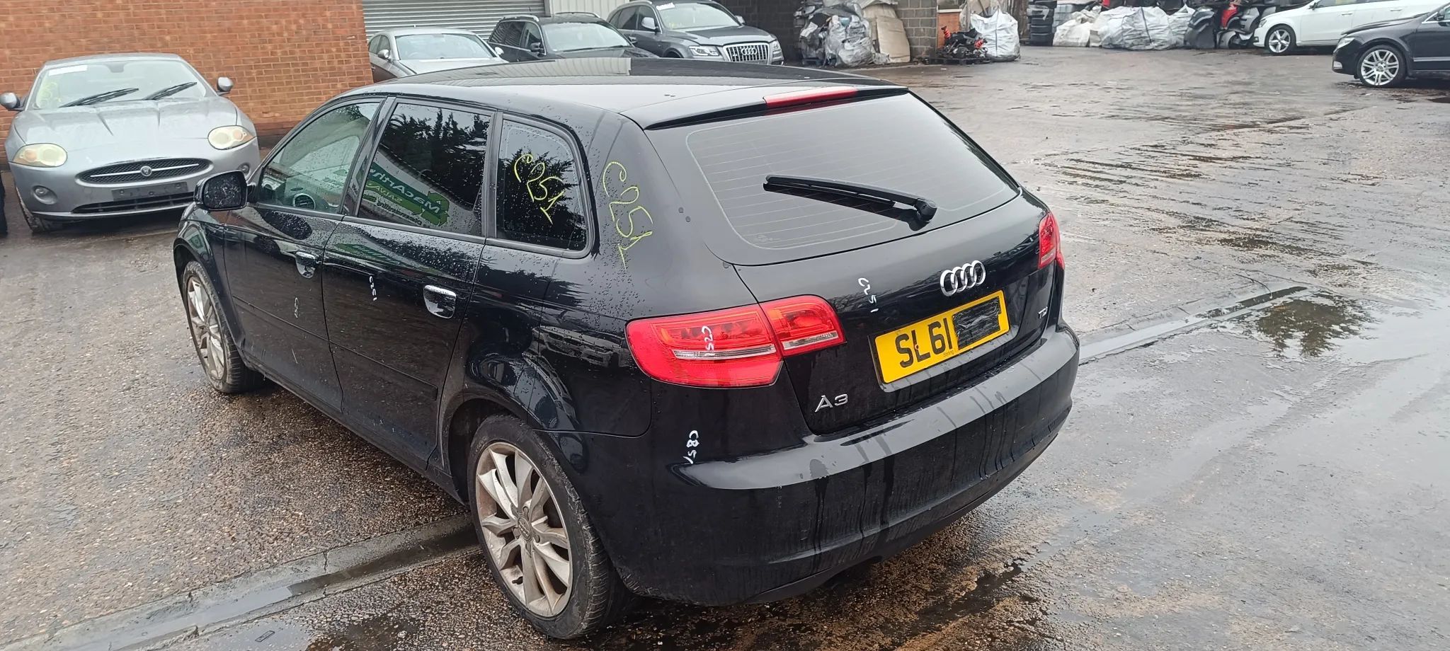 Dezmembrari / Dezmembrez Audi A3 FL 1.6 CAYC cutie LUB culoare LY9B