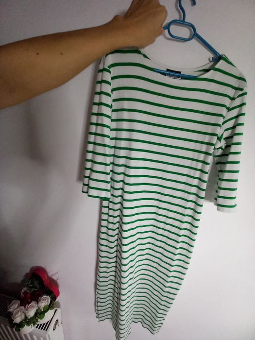 Rochie de zi cu mâneci