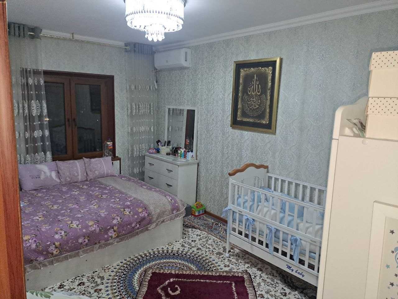 Срочно сотилади. Ўй ўзимники, бекорчилар безовта қилмасин