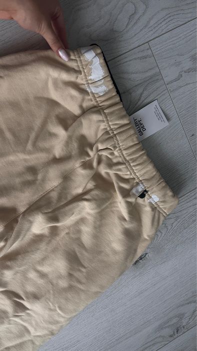 Pantaloni Gallery Dept noi
