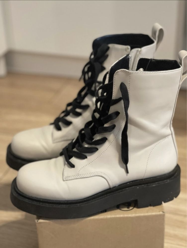 Bocanci H&M ca noi