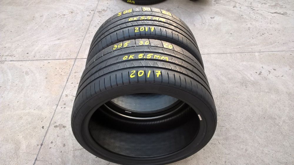 Doua anvelope de vara 305 30 20 pirelli p zero sc profil de 5,5 mm