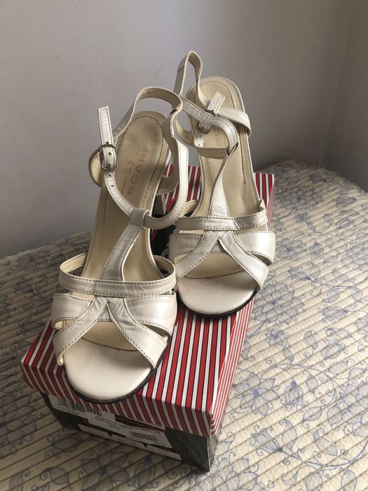 Vand sandale din piele naturala