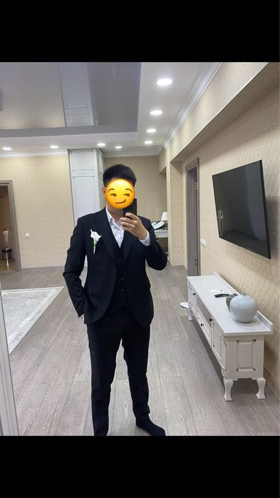 Продам костюм в отличном состоянии