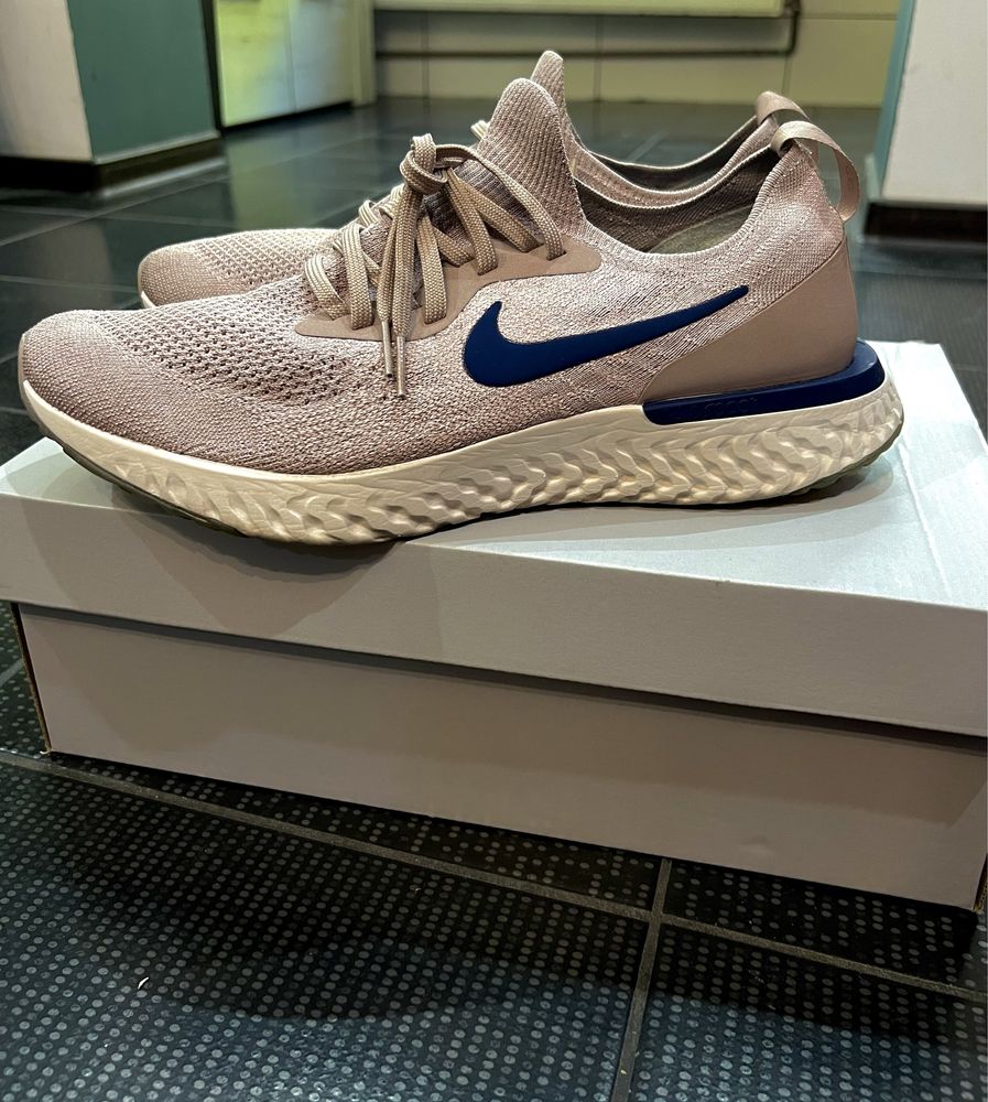 Nike Epic React Flyknit 45