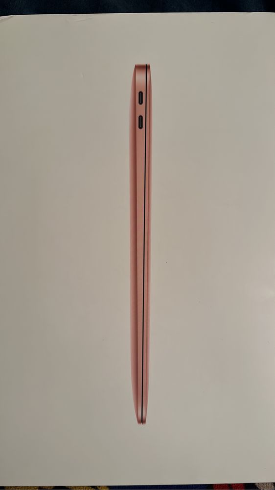 Ноутбук Apple MacBook Air 13 MGN63 розовое золото