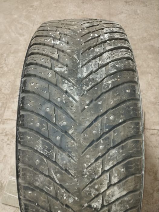 Шины 215/55R17 Hakkapeliitta 10p