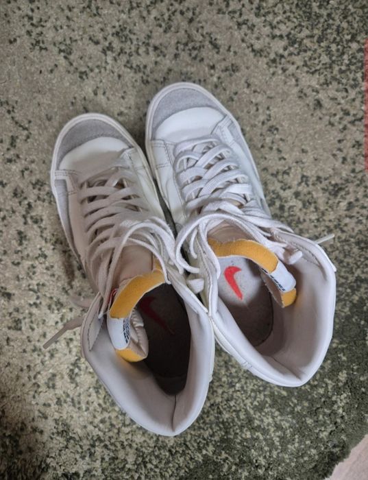 nike blazer mid 77