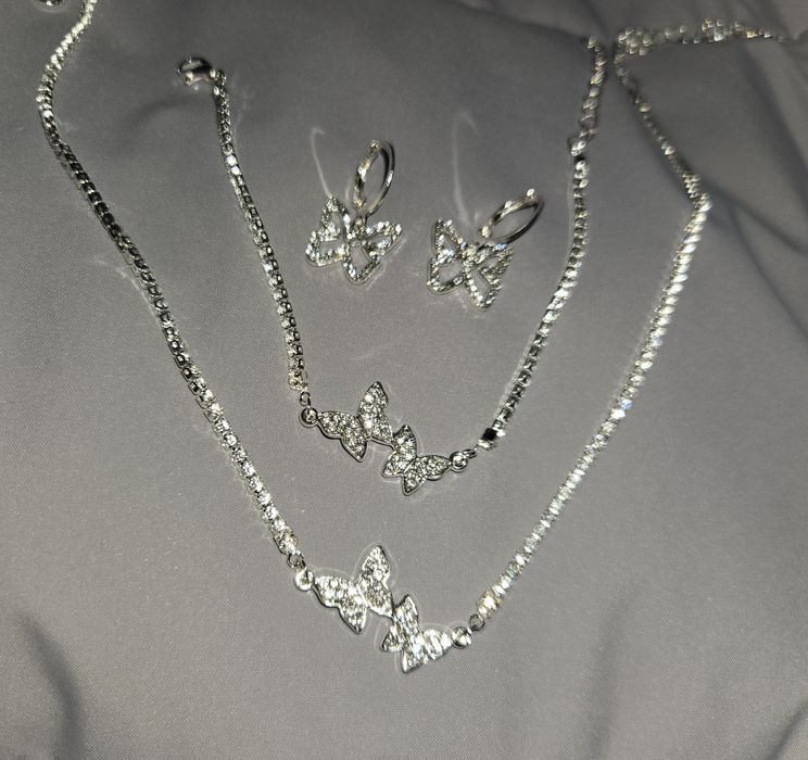 Комплект ювелирных изделий