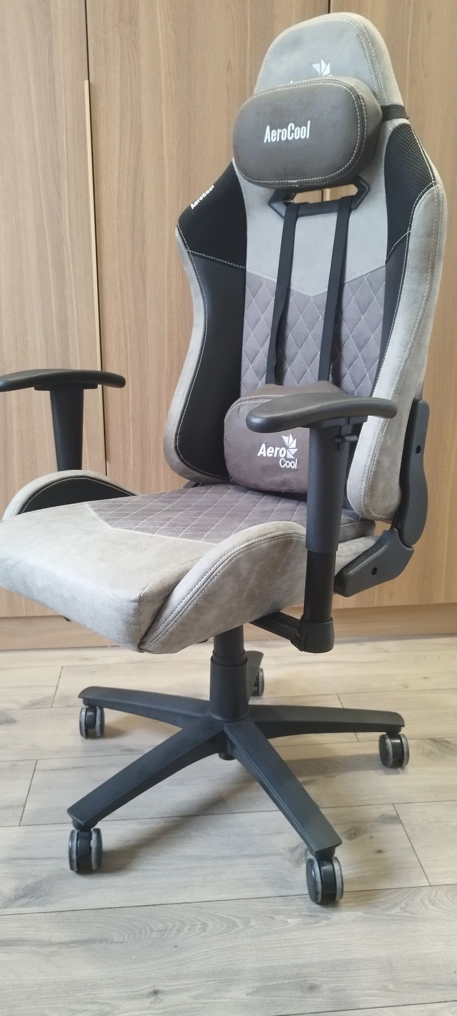 Игровое кресло AeroCool