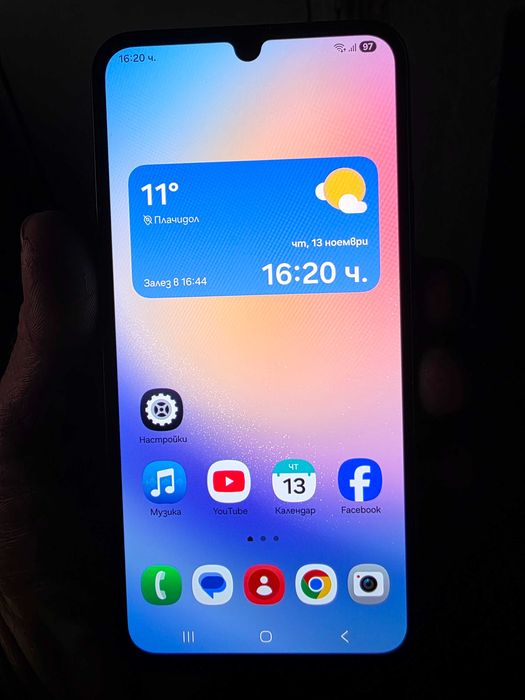 Самсунг а 34     Самсунг а 34