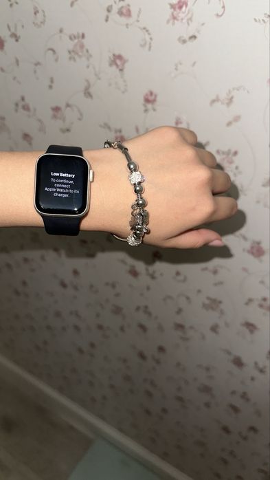 apple watch серия-Se ,размер - 40мл