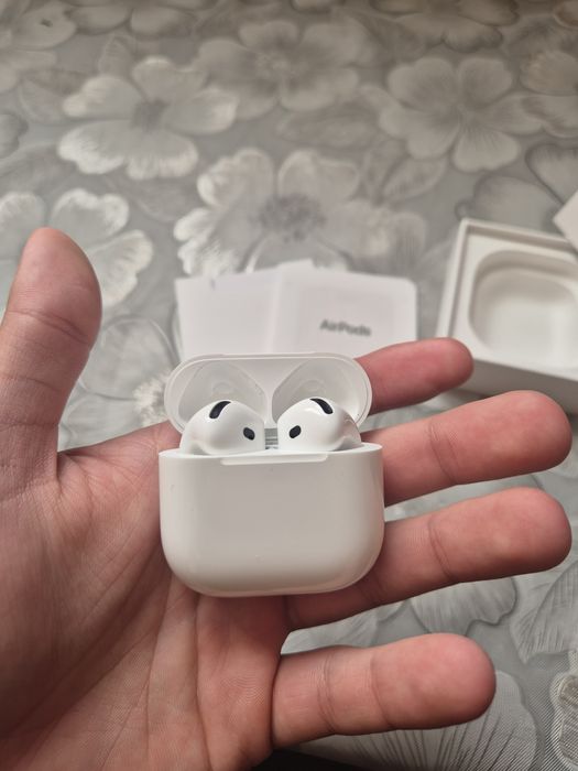 AirPods 4 (оригинални, нови, от Ozone.bg) – 200 лв. с преглед и тест