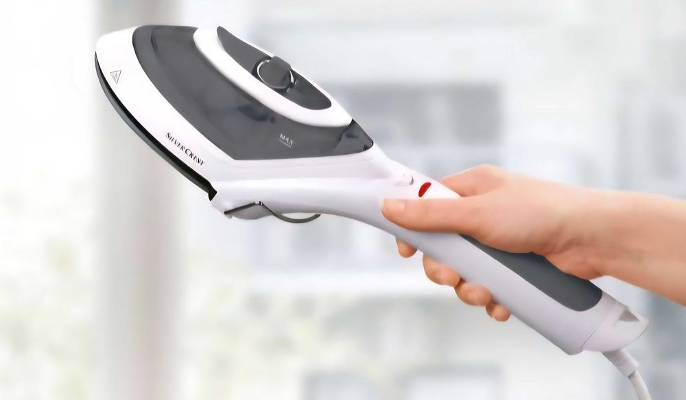 Fier/aparat de călcat vertical/steamer/ perie cu aburi Silvercrest