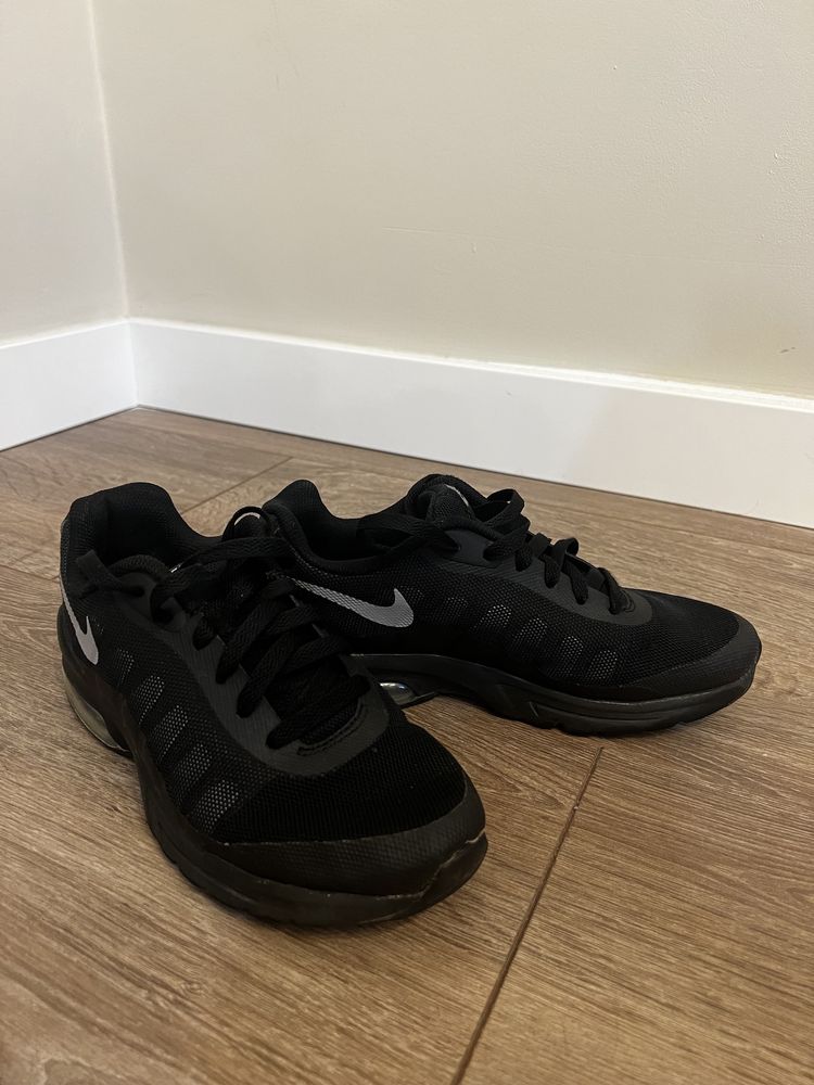 Nike - Pantofi Sport Air Max Invigor, Copii, Negru, 38