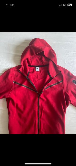 Nike Tech Fleece Rosu