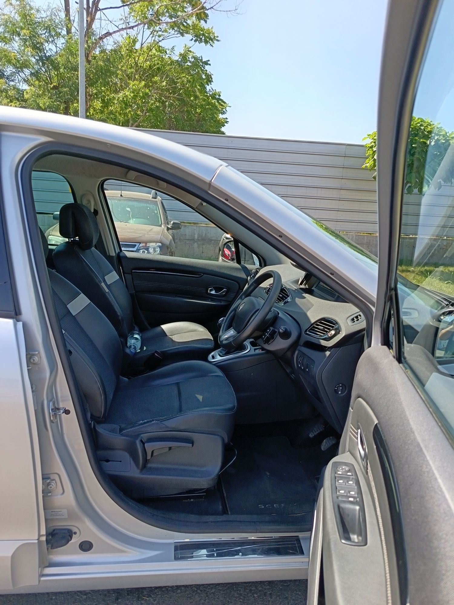 Renault scenic volan dreapta/Anglia/uk