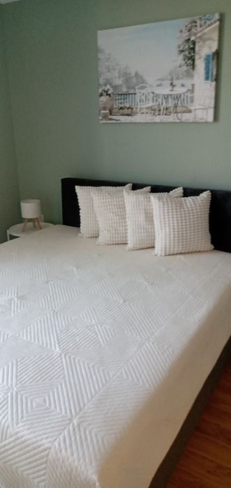 Давам под наем тристаен апартамент Варна кв.Чайка в сграда клас А