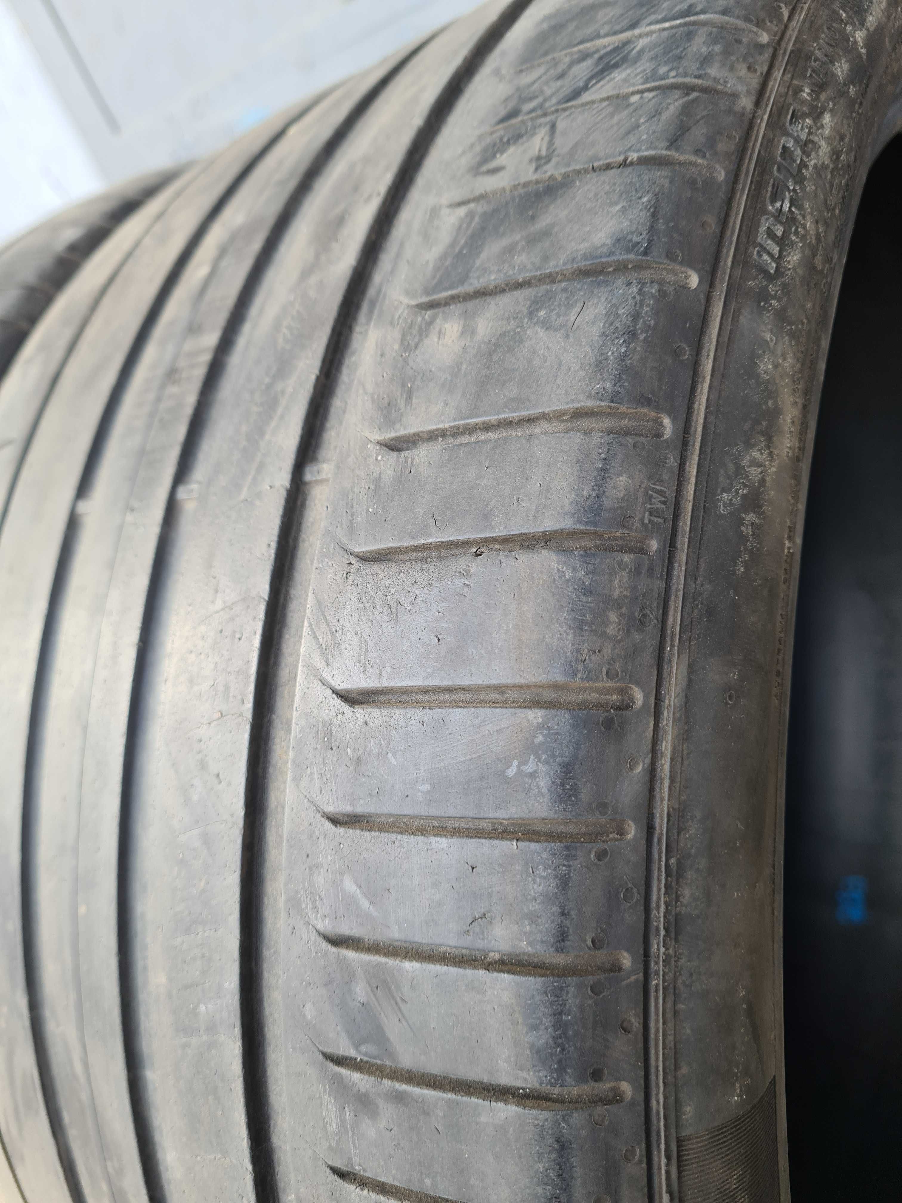 2 бр. летни гуми 315/30/21 Pirelli NO DOT 0320 4,5 mm