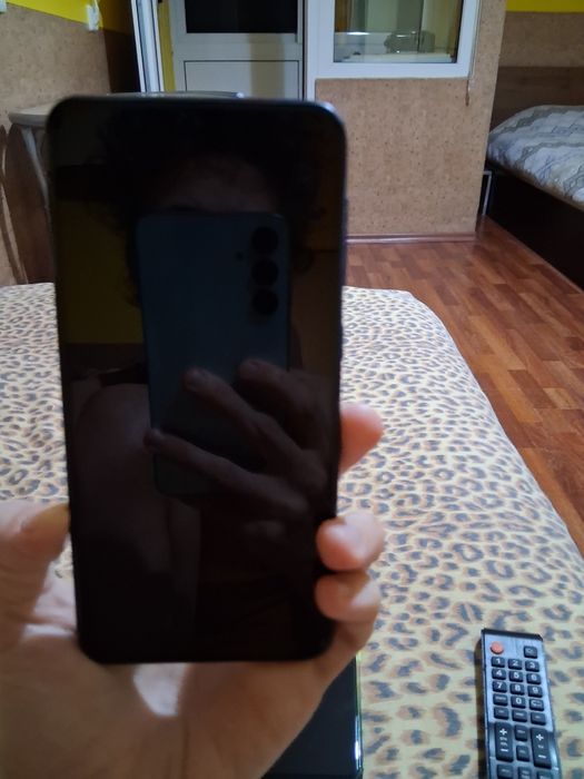 Телефон samsung galaksi A 10