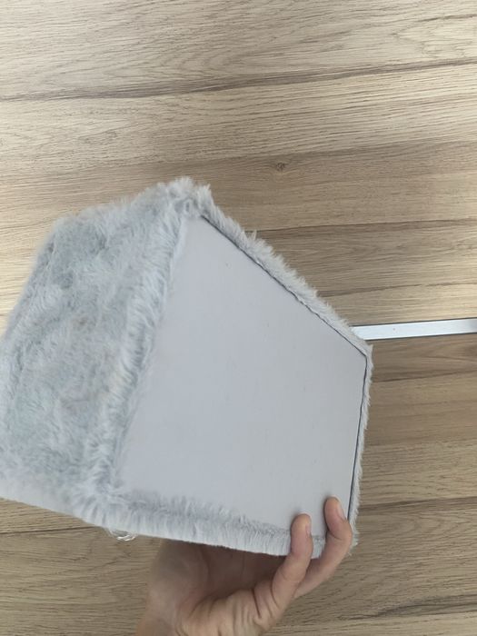 Плюшена кутия…..