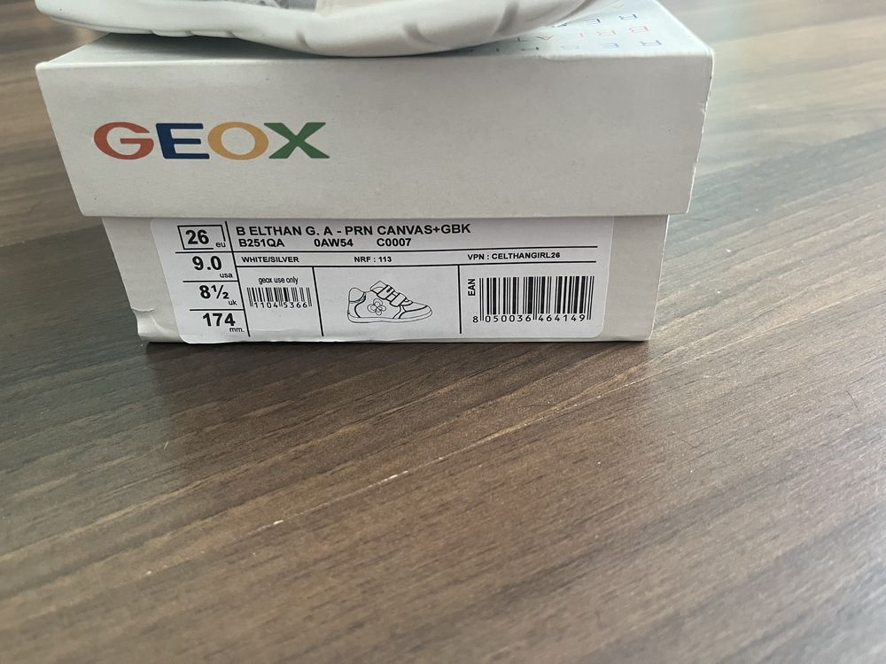 Нови детски обувки geox