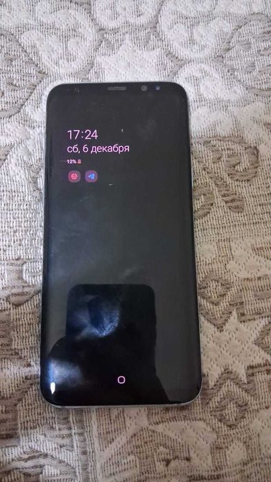 Обмениваю самсунг с8+ в идел состояний