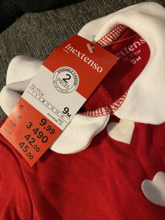 Costumas Craciun 9 luni, merge pana la 1 an.