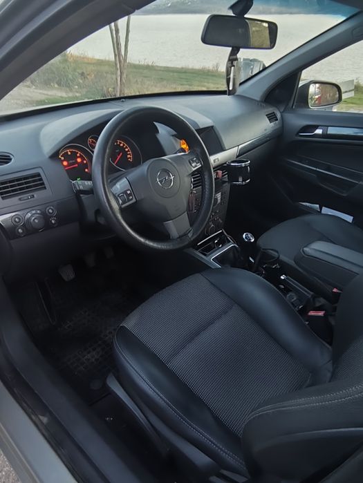 Opel Astra H 1.7 CDTI
