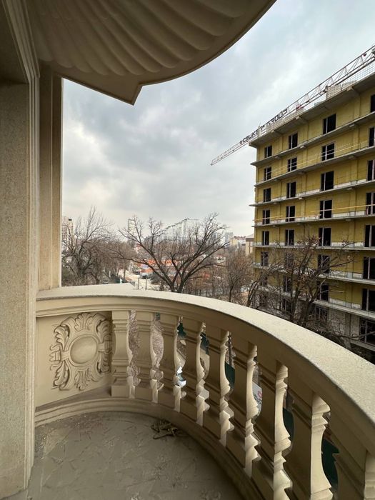 Продаётся 3 комнатная на Алайском