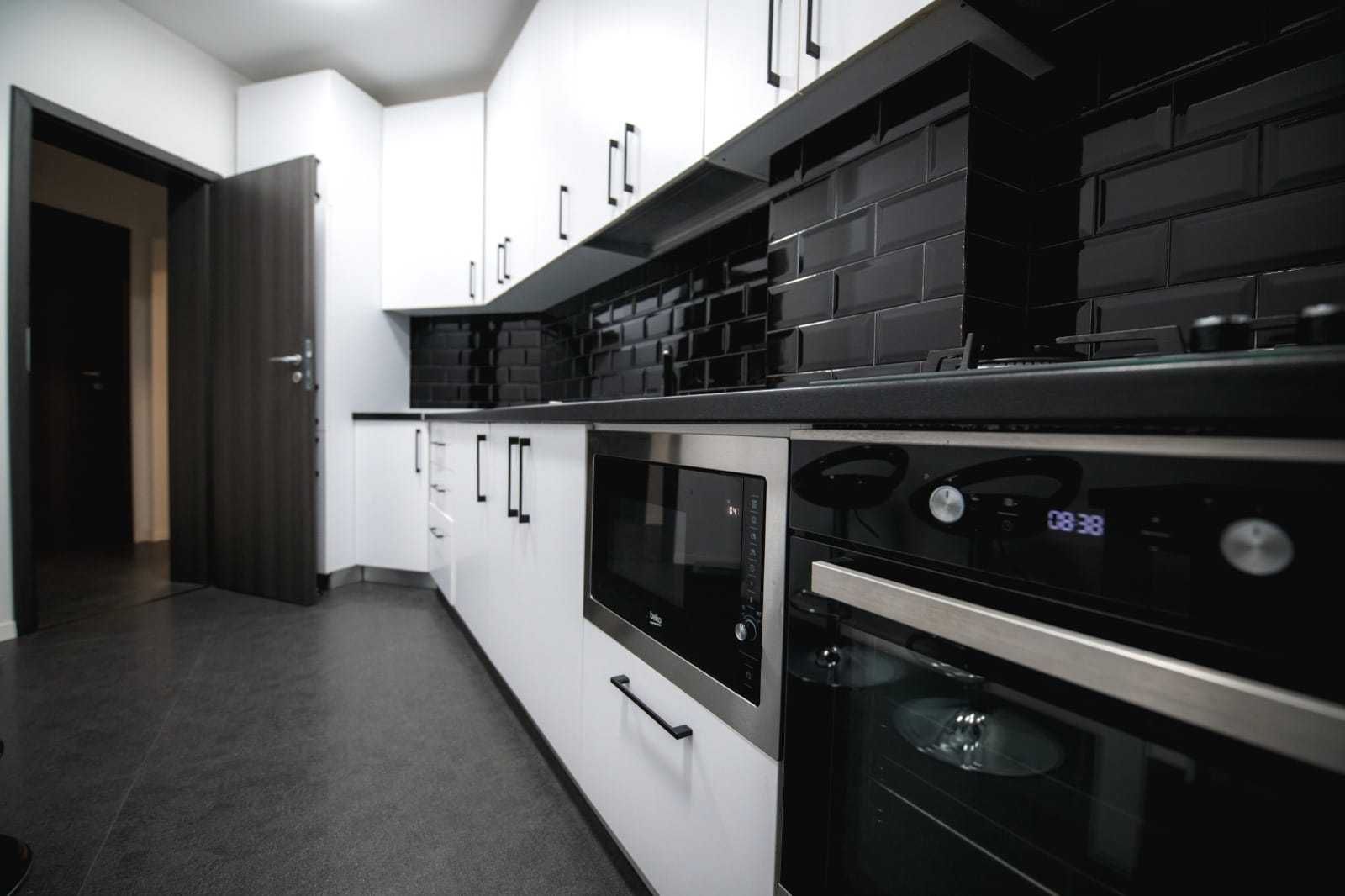 Persoana fizica - Copou Bellevue - 3 camere - 75 m - Etaj 2/5 - Lux