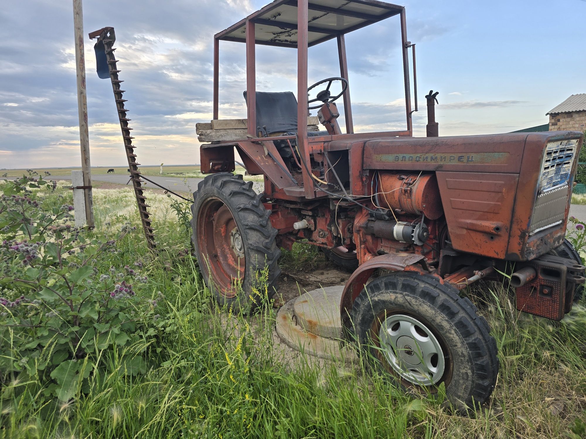 Продам трактор т- 25