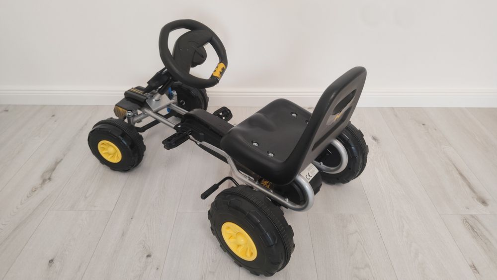 Cart Batman cu pedale pentru copii