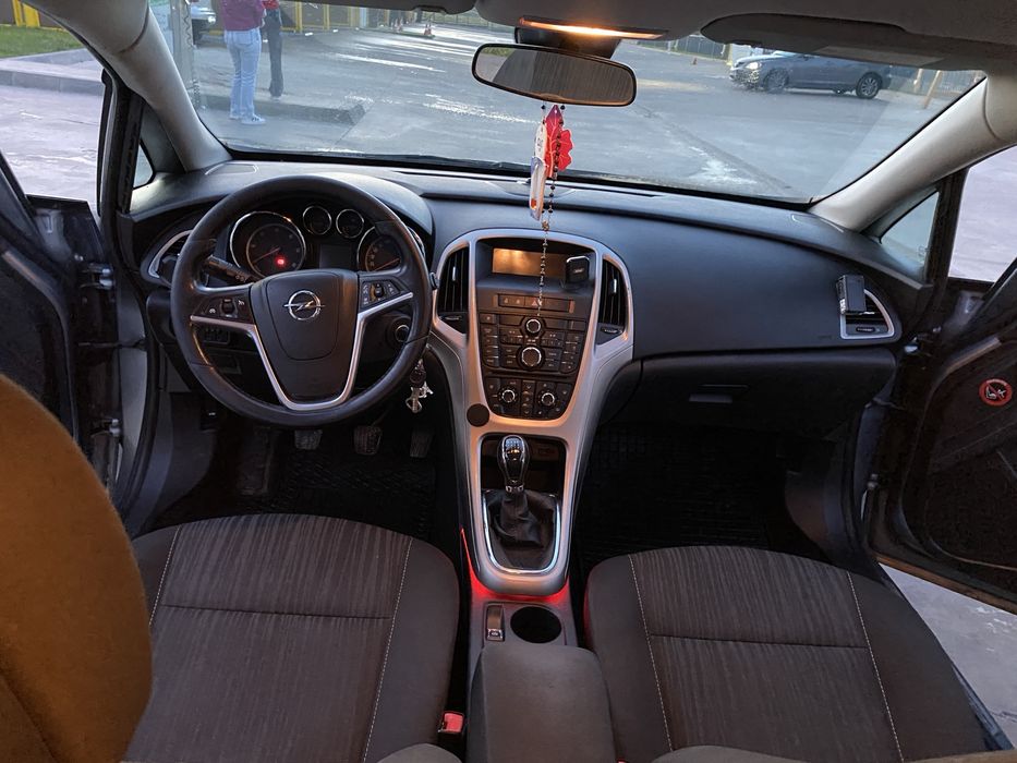 Opel Astra J 1.7 CDTI
