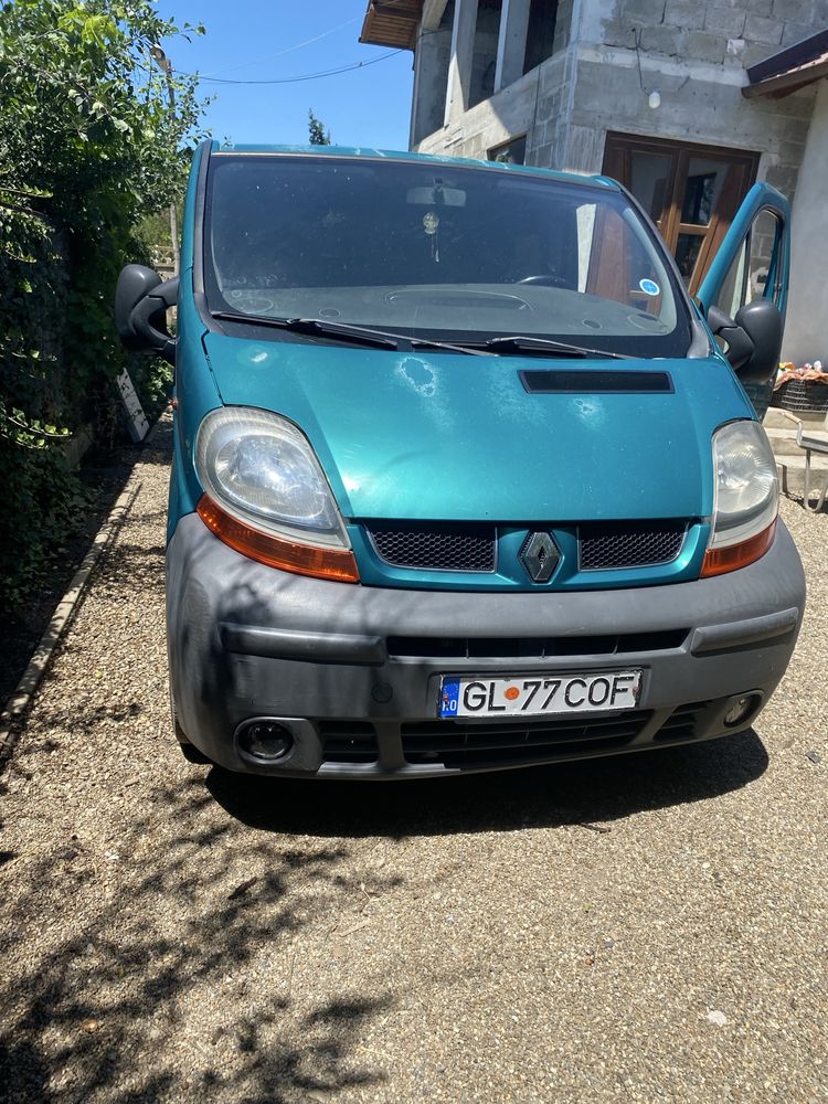 Ranault trafic 3200€ negociabil