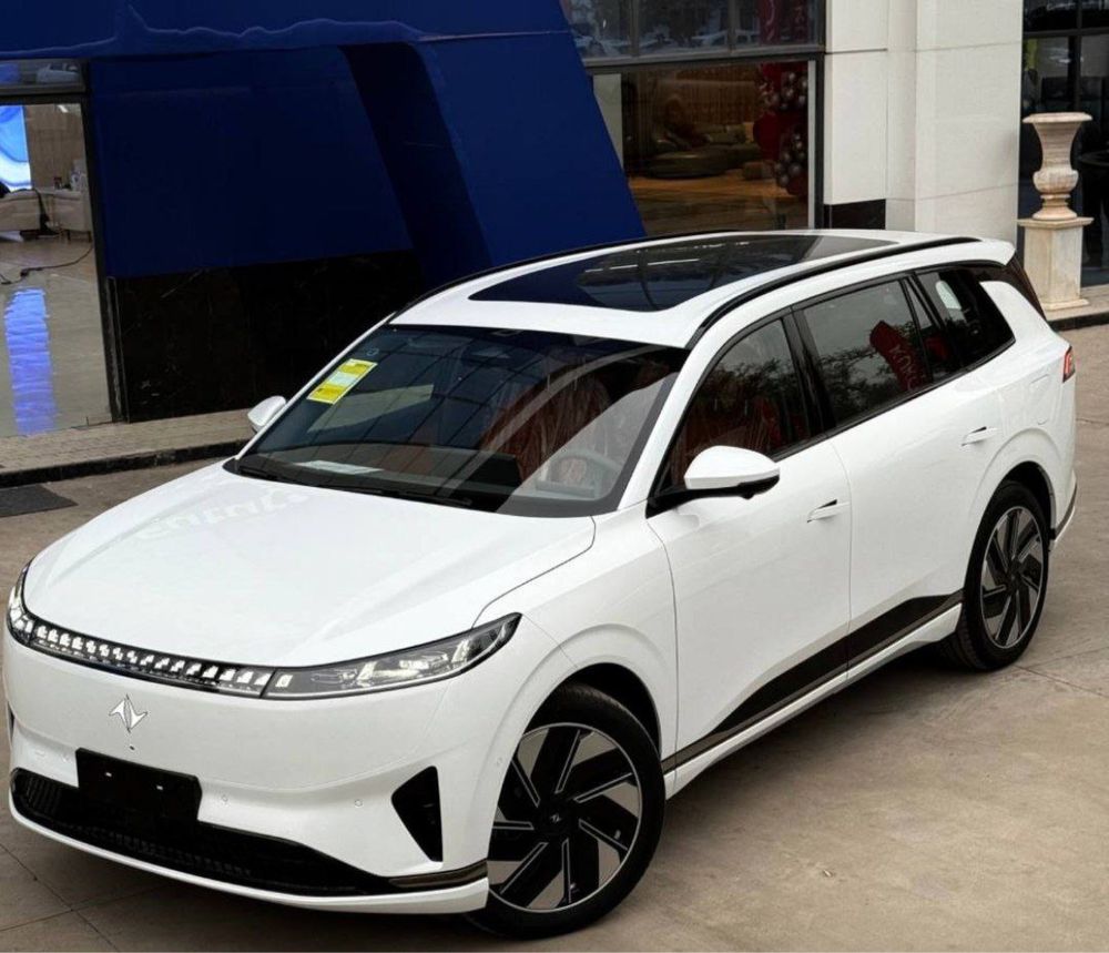 Dongfeng 008 Ultra hamma ranglaridan bor