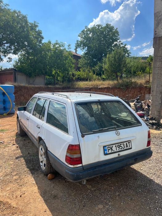 W124 200e на части