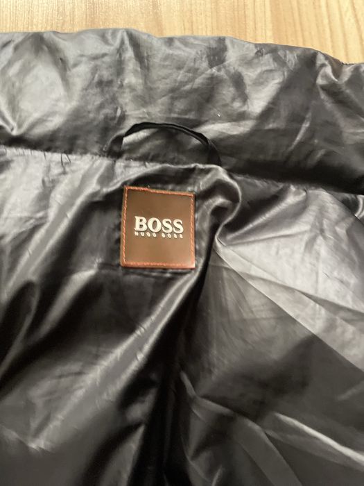 HUGO BOSS / мъжки пухен елек/грейка L