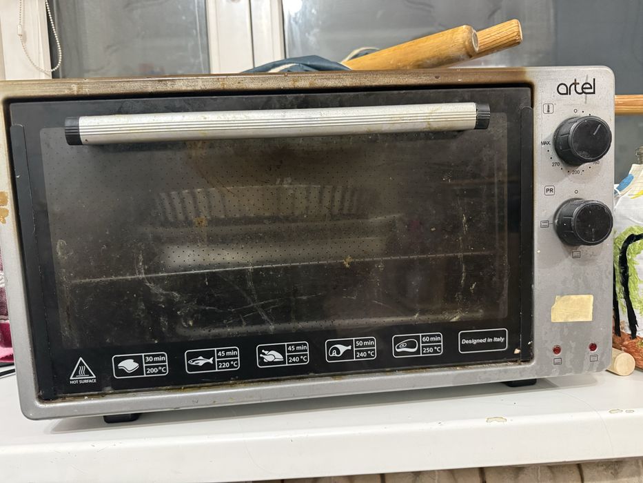 Продам духовку фирмы Artel