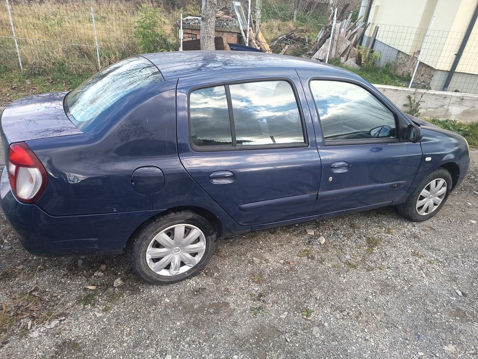 Vând Renault Clio symbol