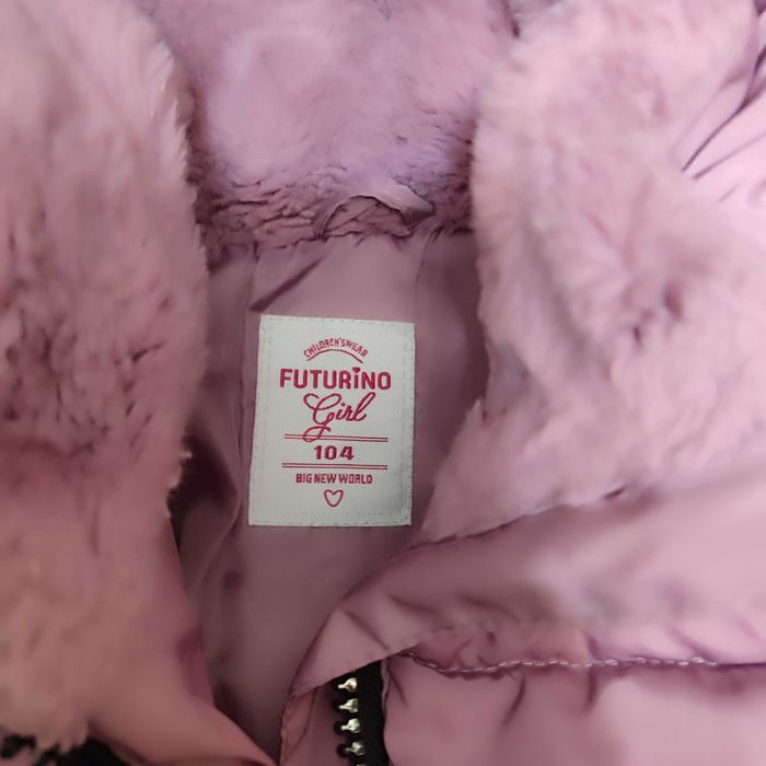 Куртки на девочку.