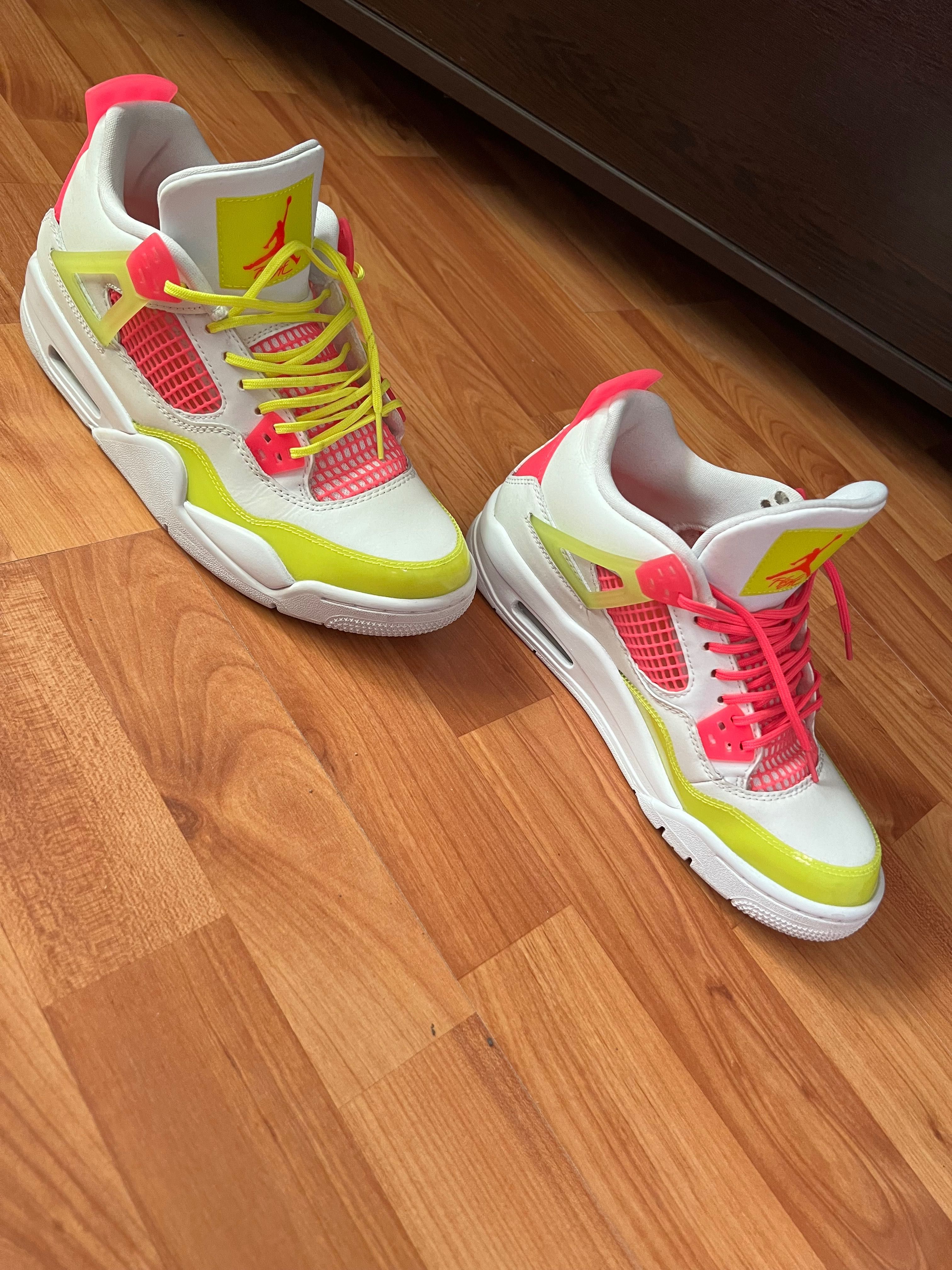 Air Jordan 4 white lemon pink