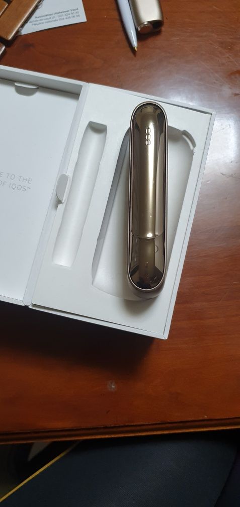 iqos 3 duo negru si gold